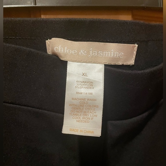 Chloe & Jasmine women’s casual pants black size Xl used in good condition - Picture 3 of 5